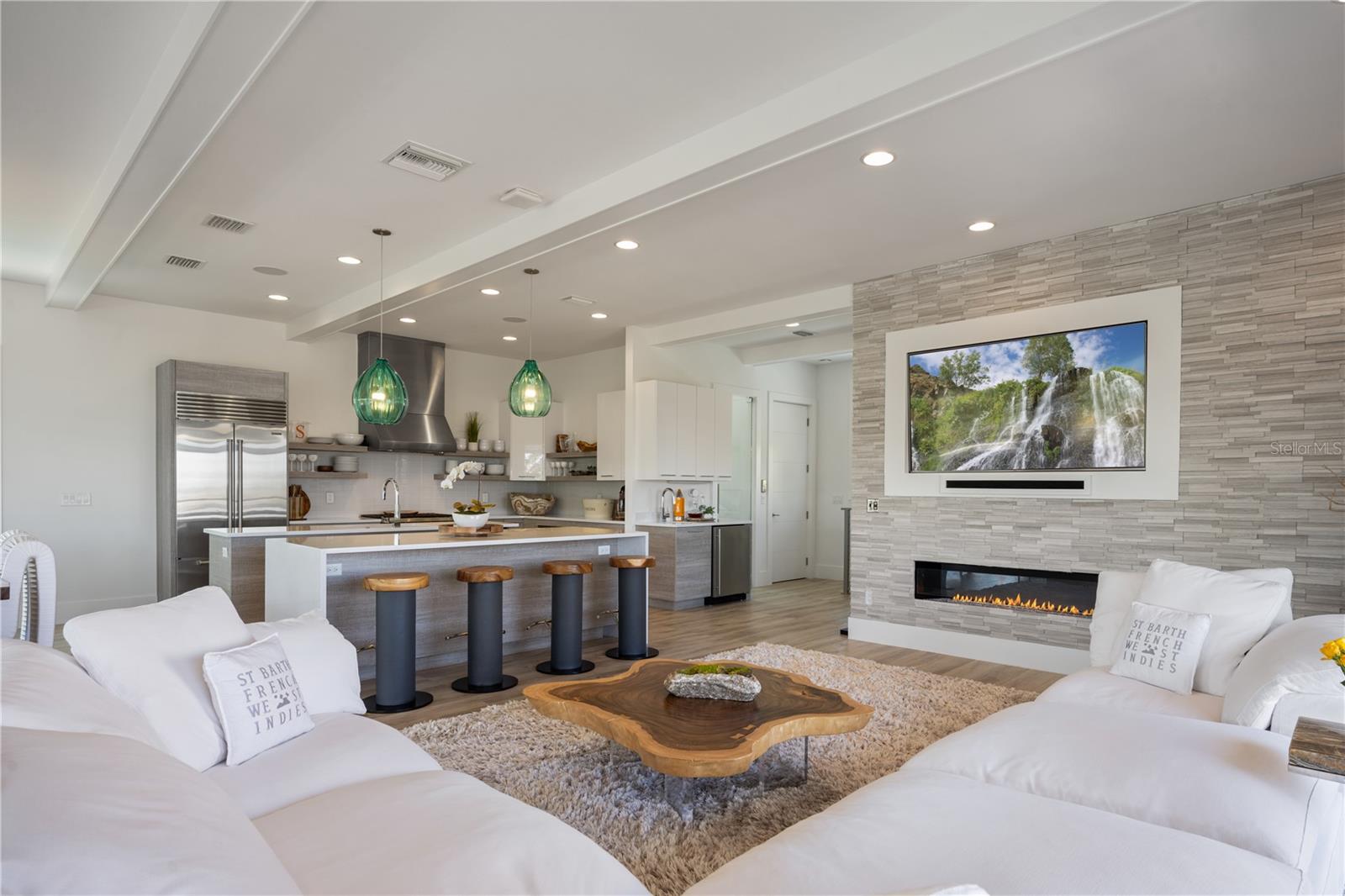 INLET VILLAS - Residential