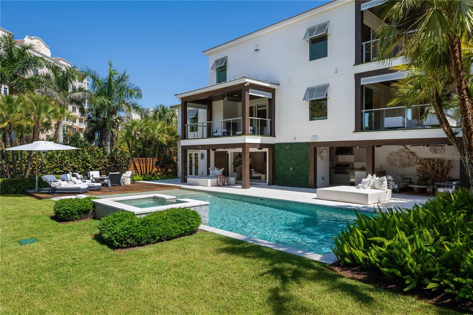 INLET VILLAS - Residential