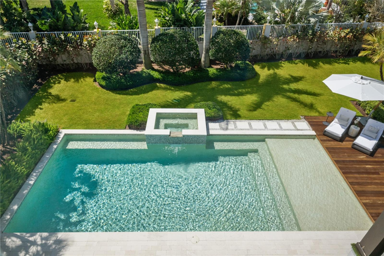 INLET VILLAS - Residential