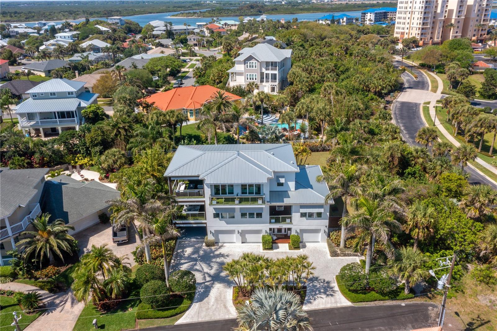 INLET VILLAS - Residential