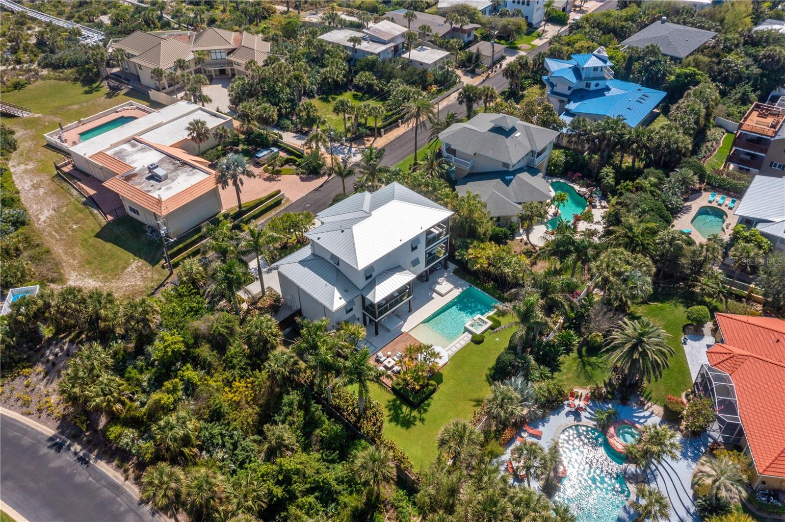 INLET VILLAS - Residential