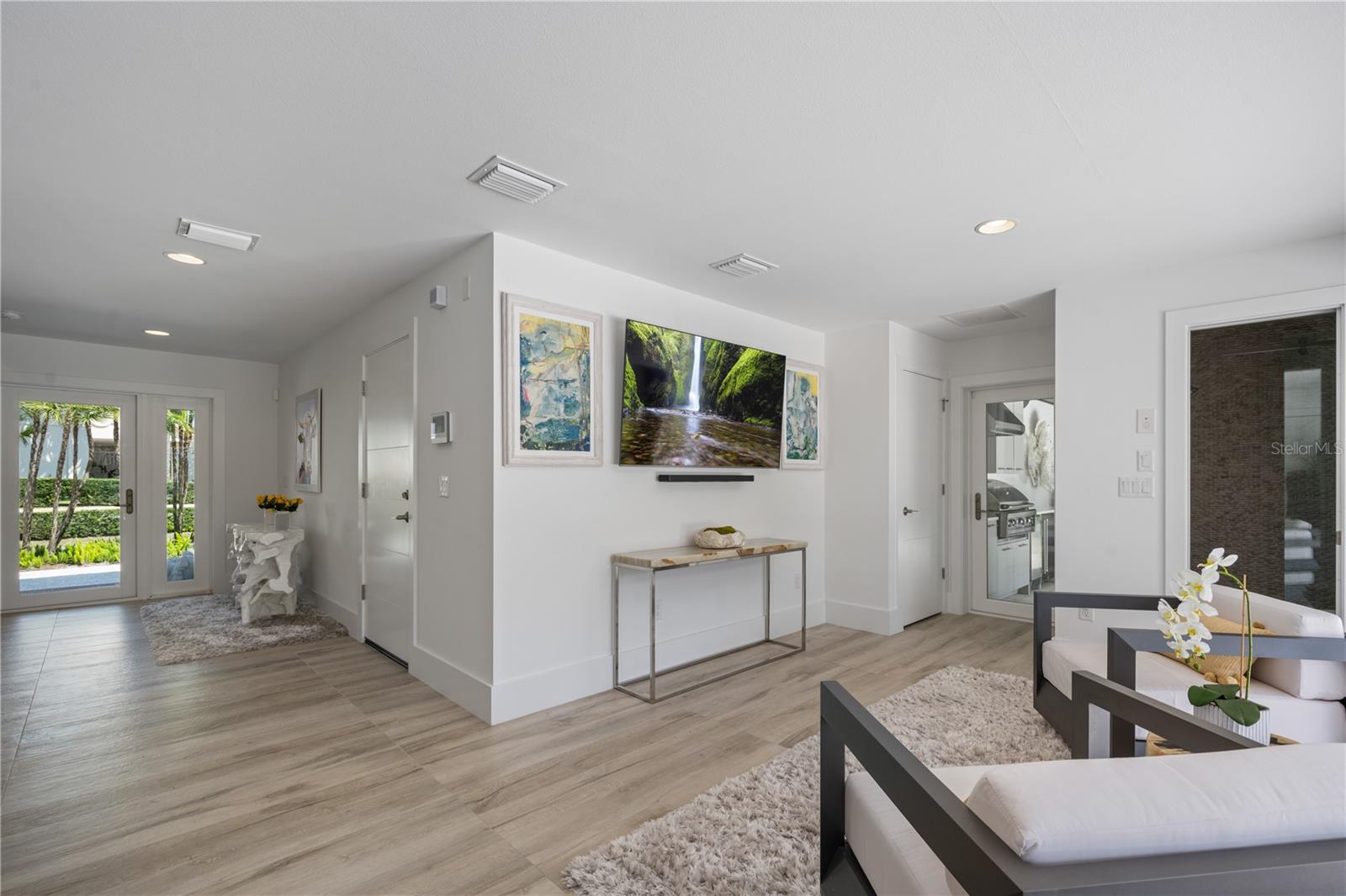 INLET VILLAS - Residential