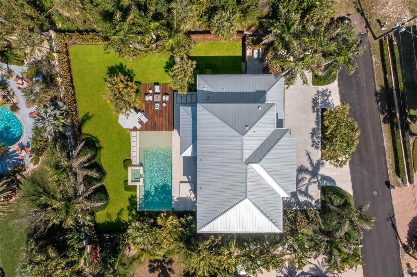 INLET VILLAS - Residential