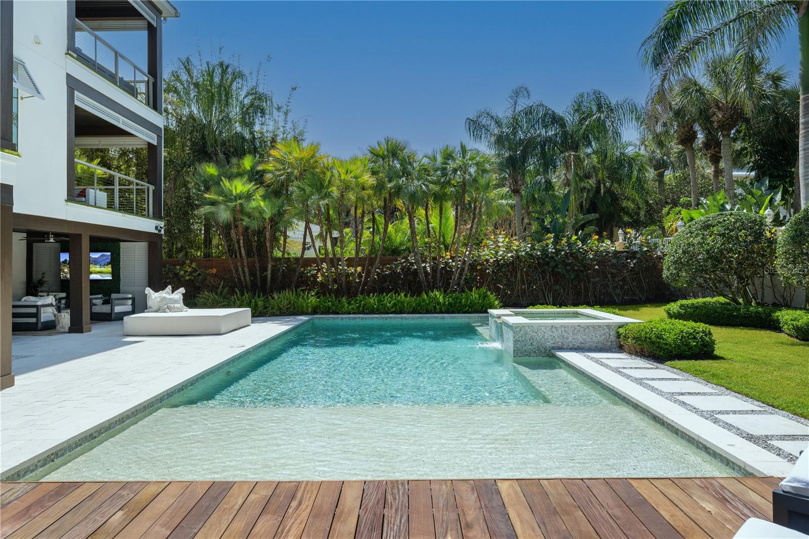 INLET VILLAS - Residential