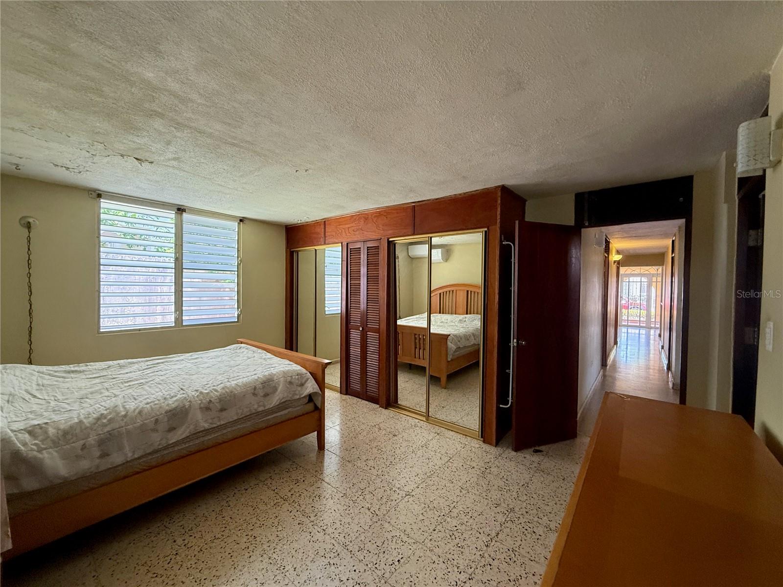 URB. COLLEGE PARK - Residential