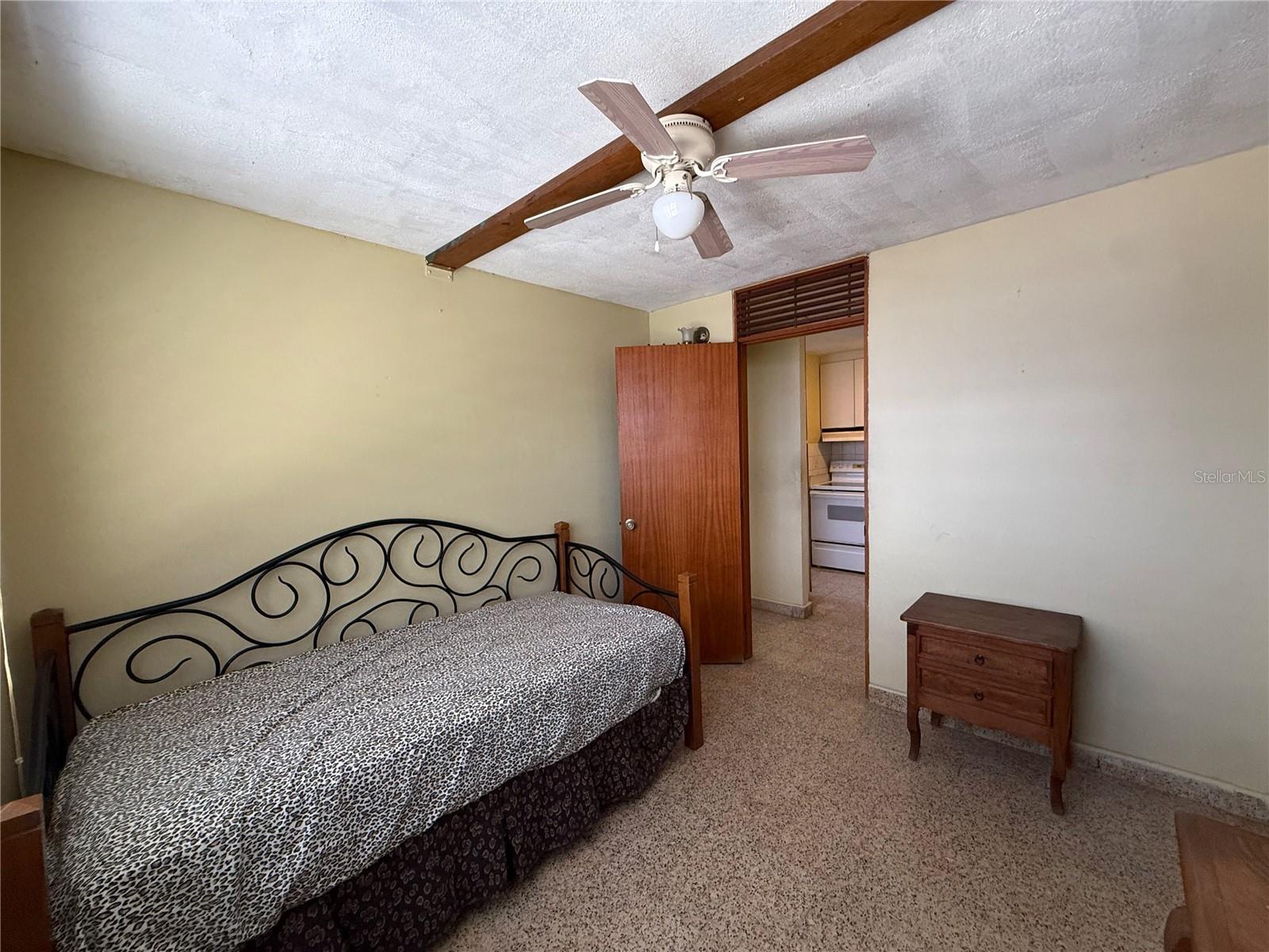 URB. COLLEGE PARK - Residential