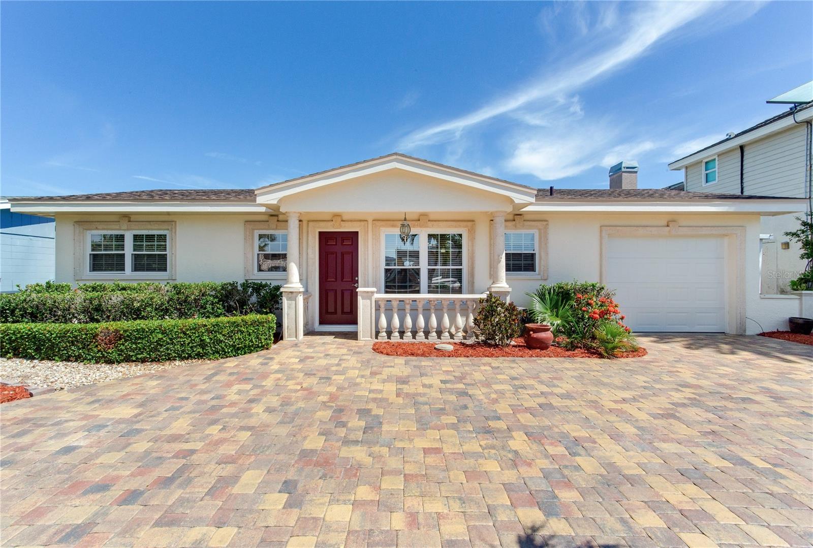 SUNRAY BEACH HOMES - Residential