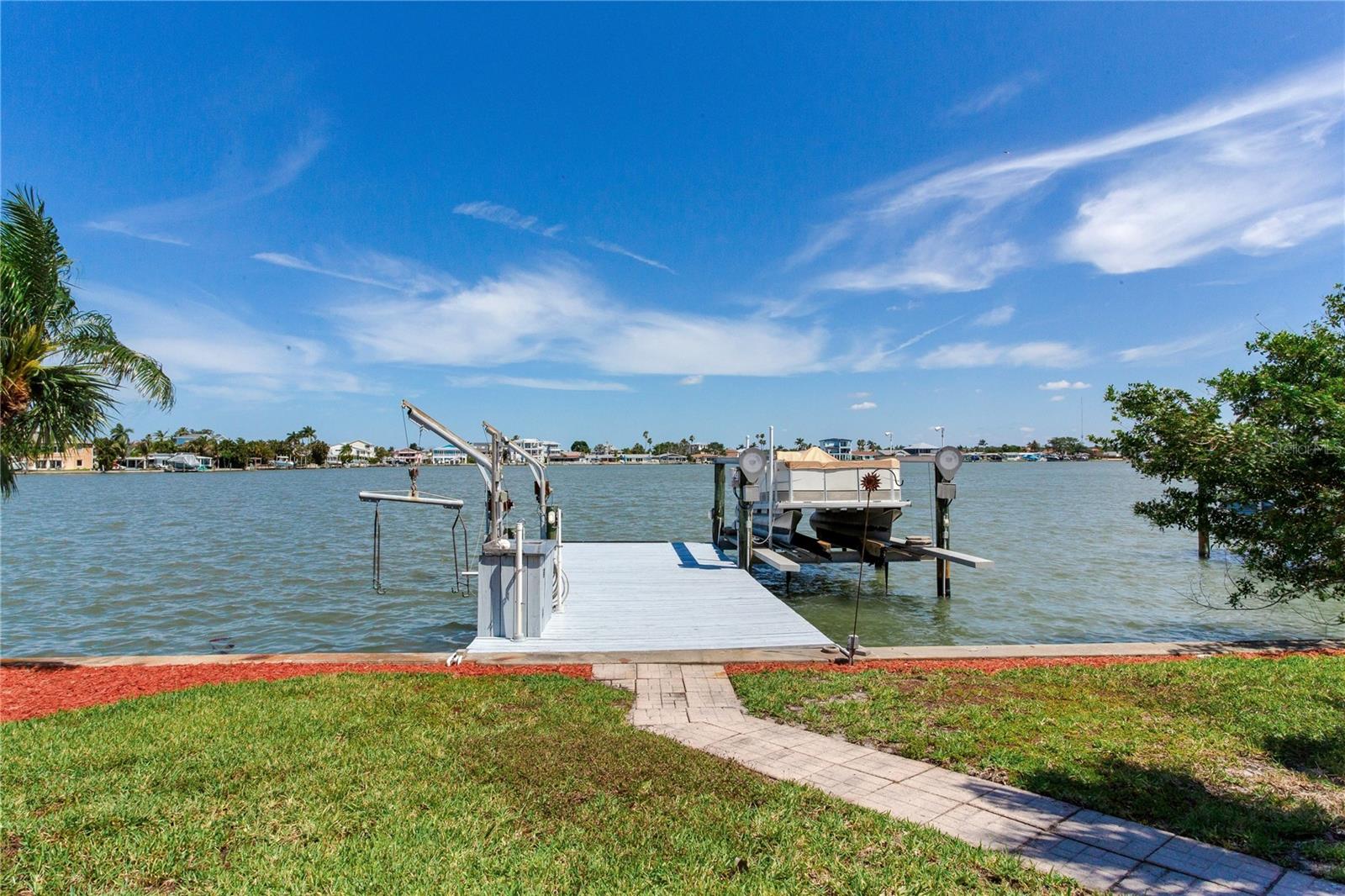 SUNRAY BEACH HOMES - Residential