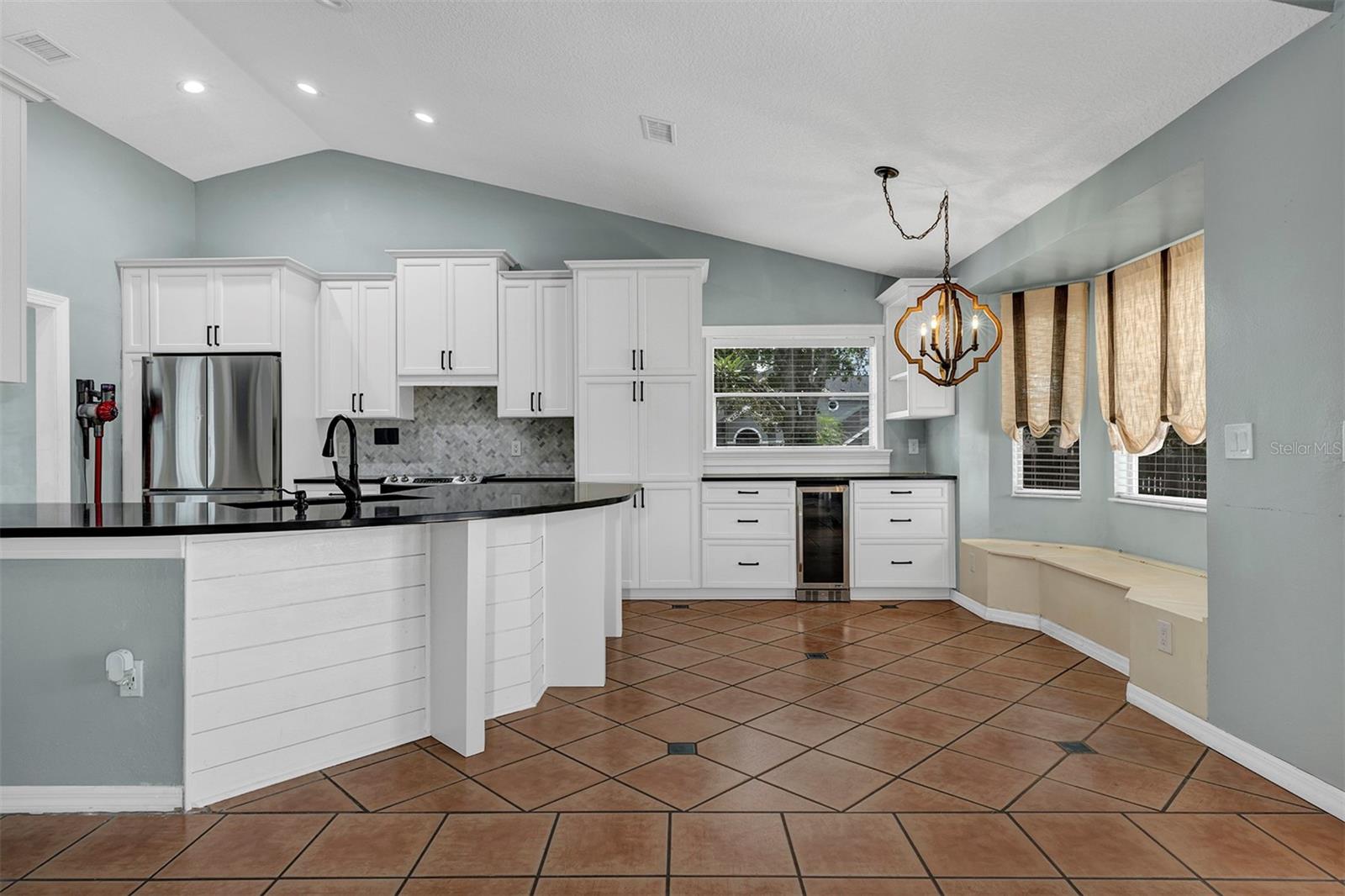 BENTLEY WOODS - Residential