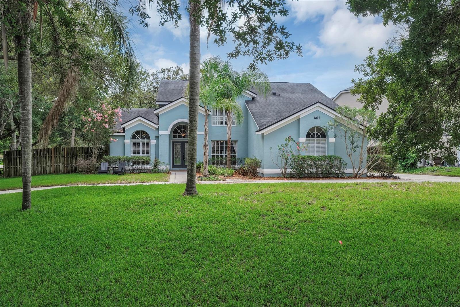 BENTLEY WOODS - Residential