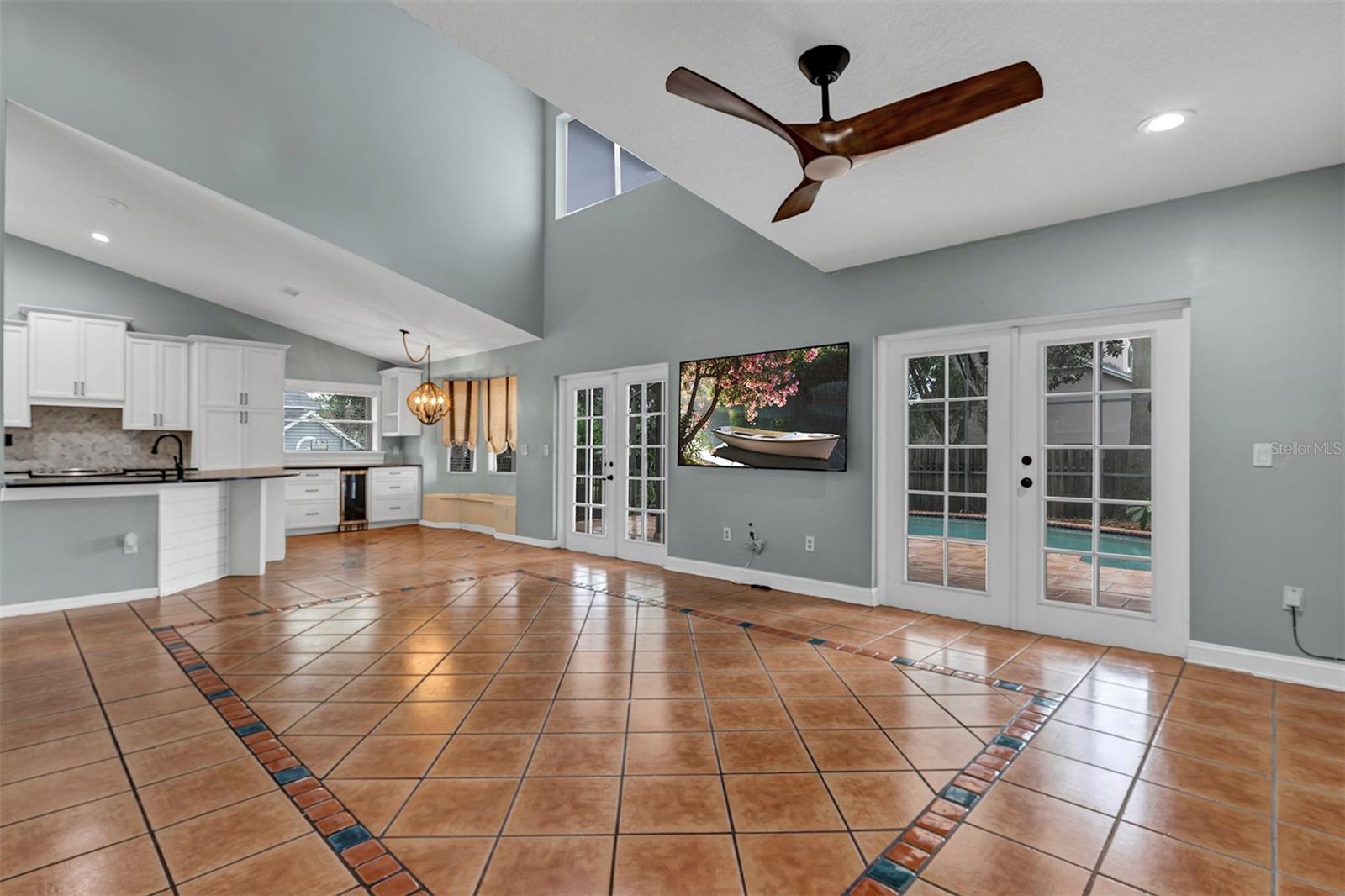 BENTLEY WOODS - Residential