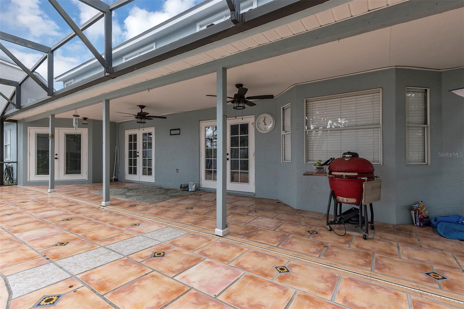 BENTLEY WOODS - Residential