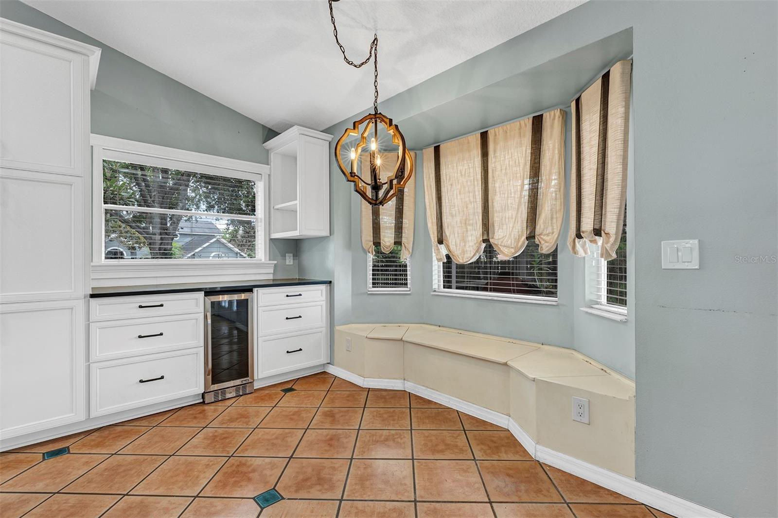 BENTLEY WOODS - Residential