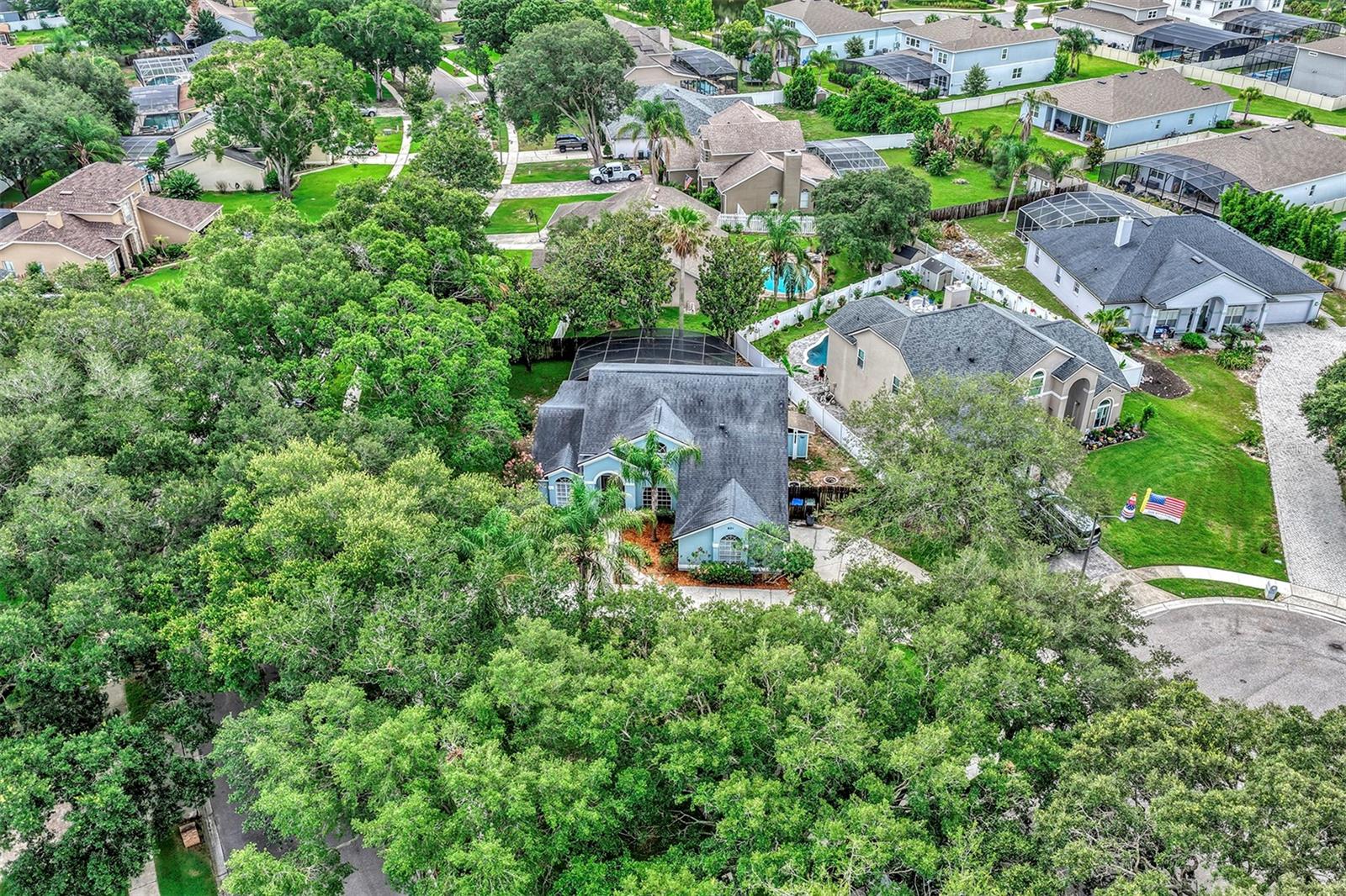 BENTLEY WOODS - Residential