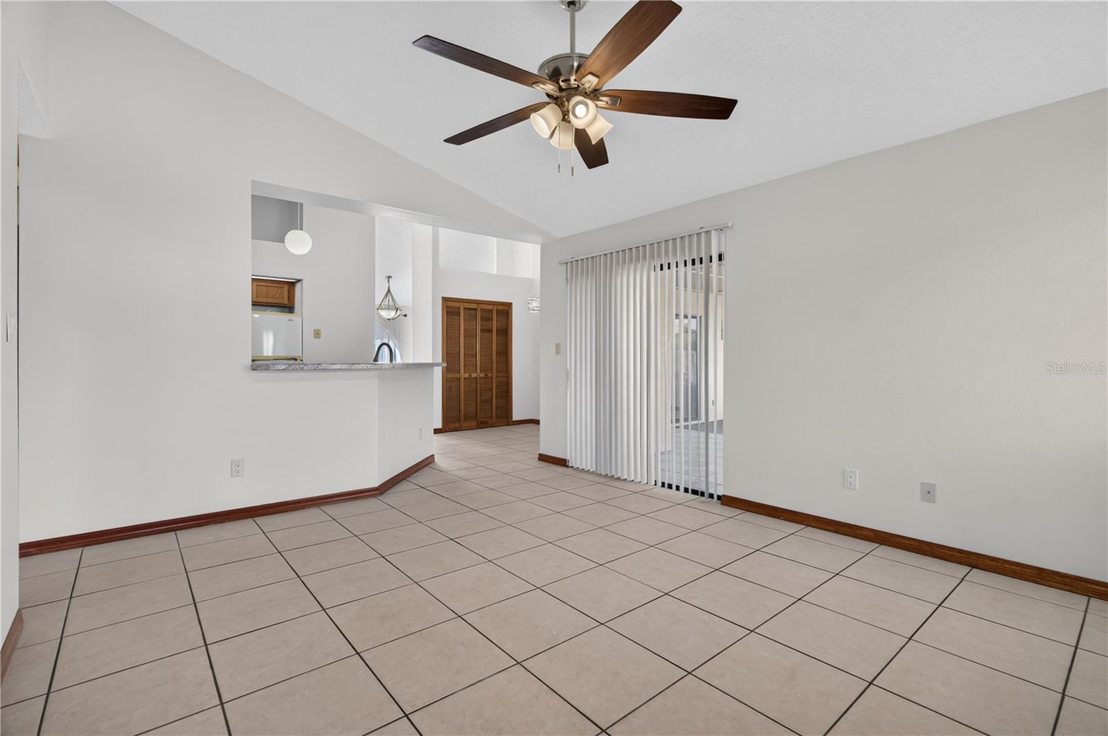 AUTUMN GLEN - Residential Lease