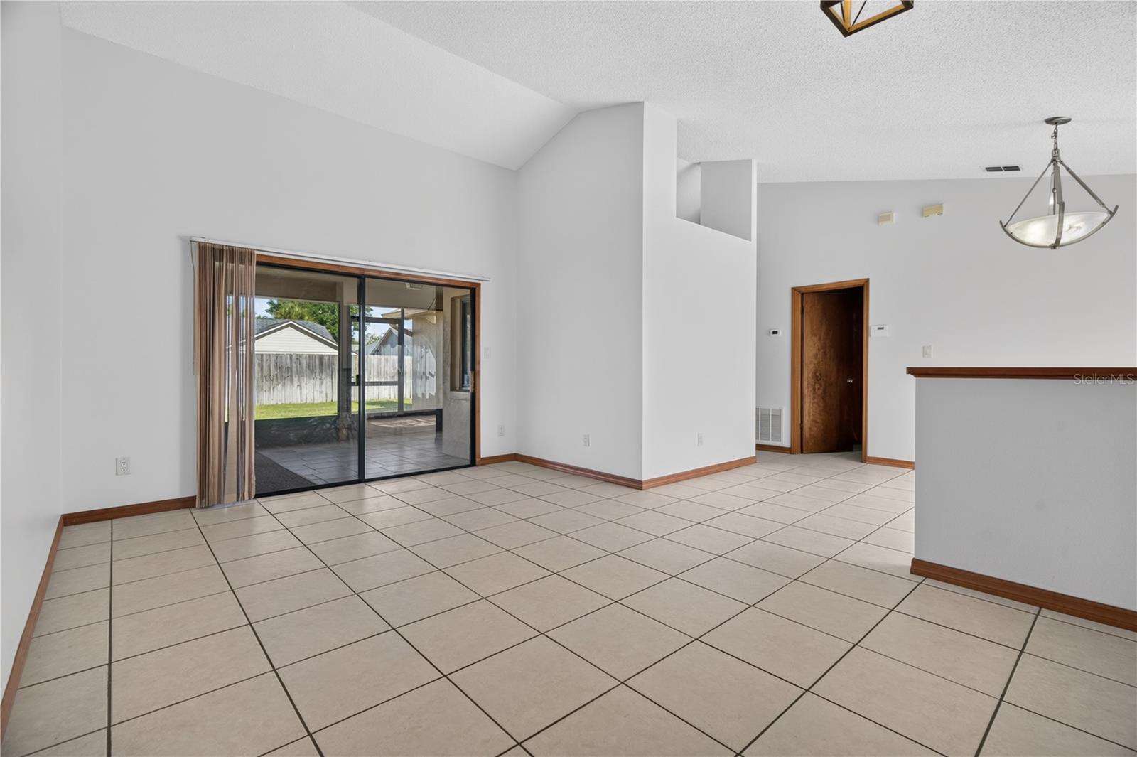 AUTUMN GLEN - Residential Lease