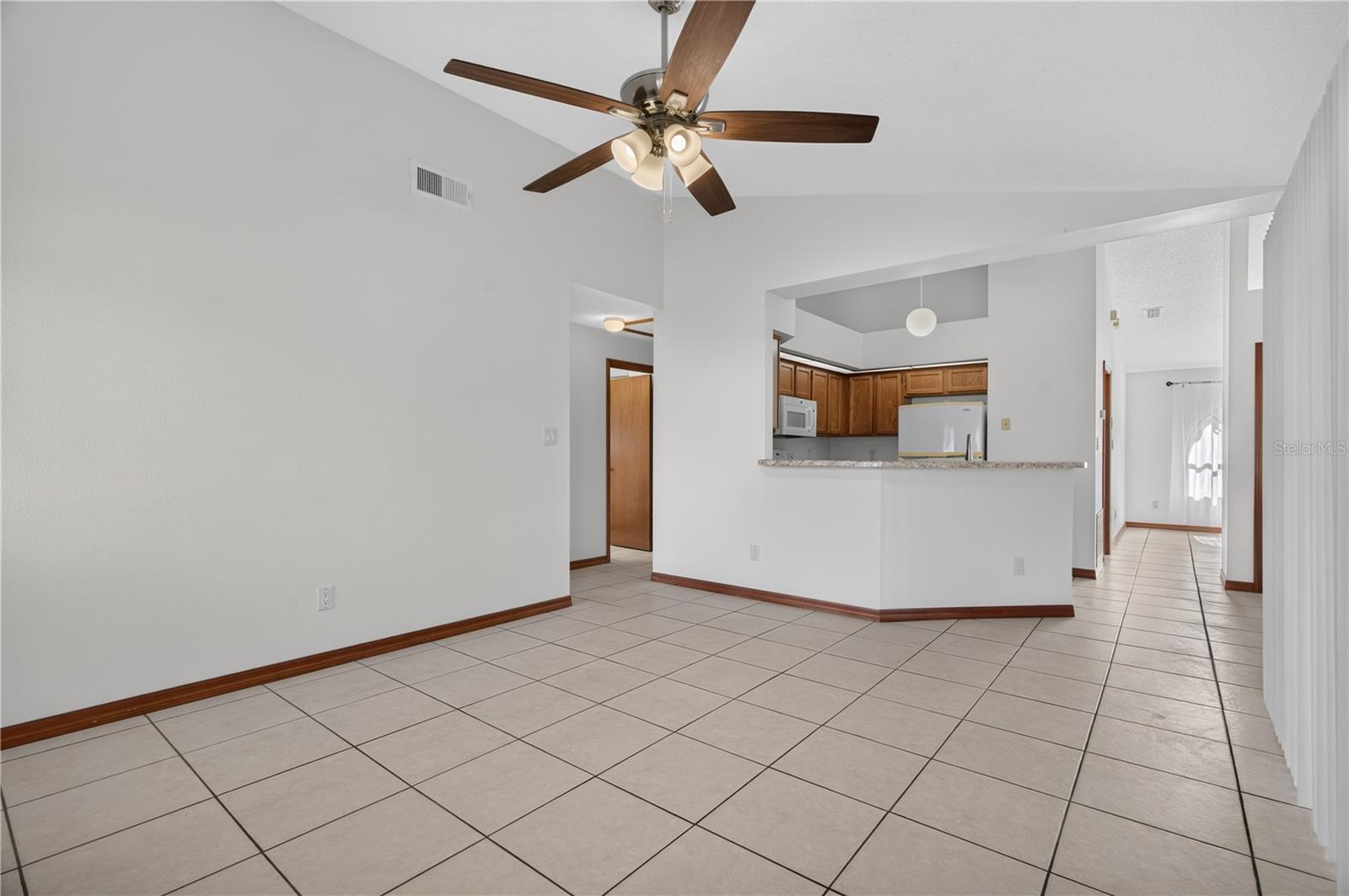 AUTUMN GLEN - Residential Lease