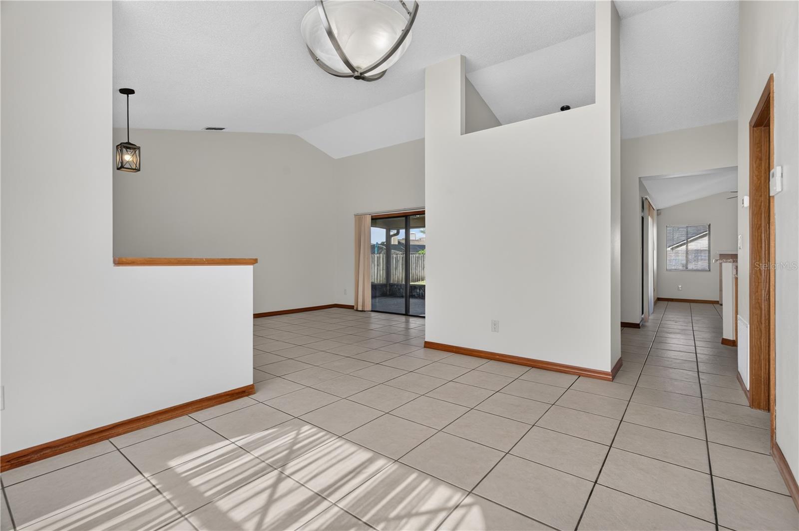 AUTUMN GLEN - Residential Lease