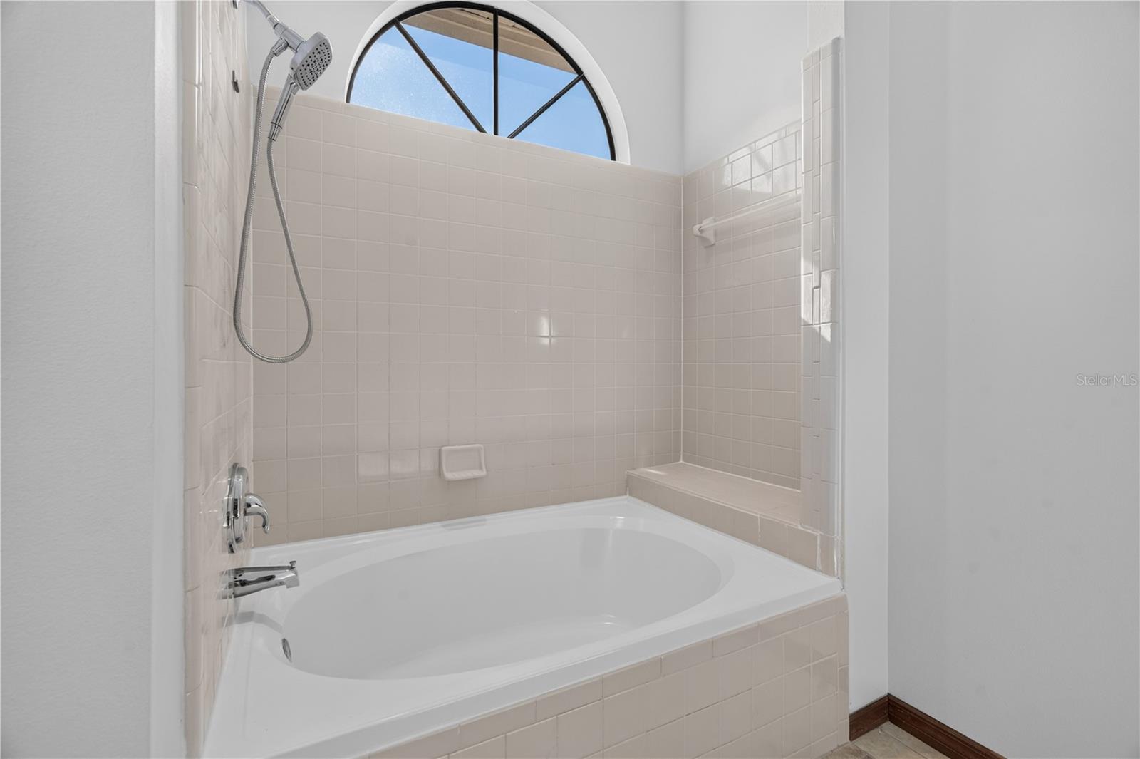 AUTUMN GLEN - Residential Lease