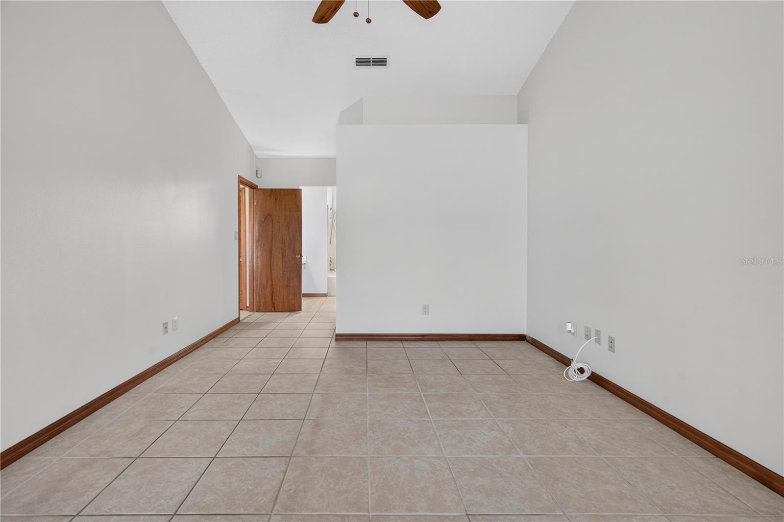AUTUMN GLEN - Residential Lease