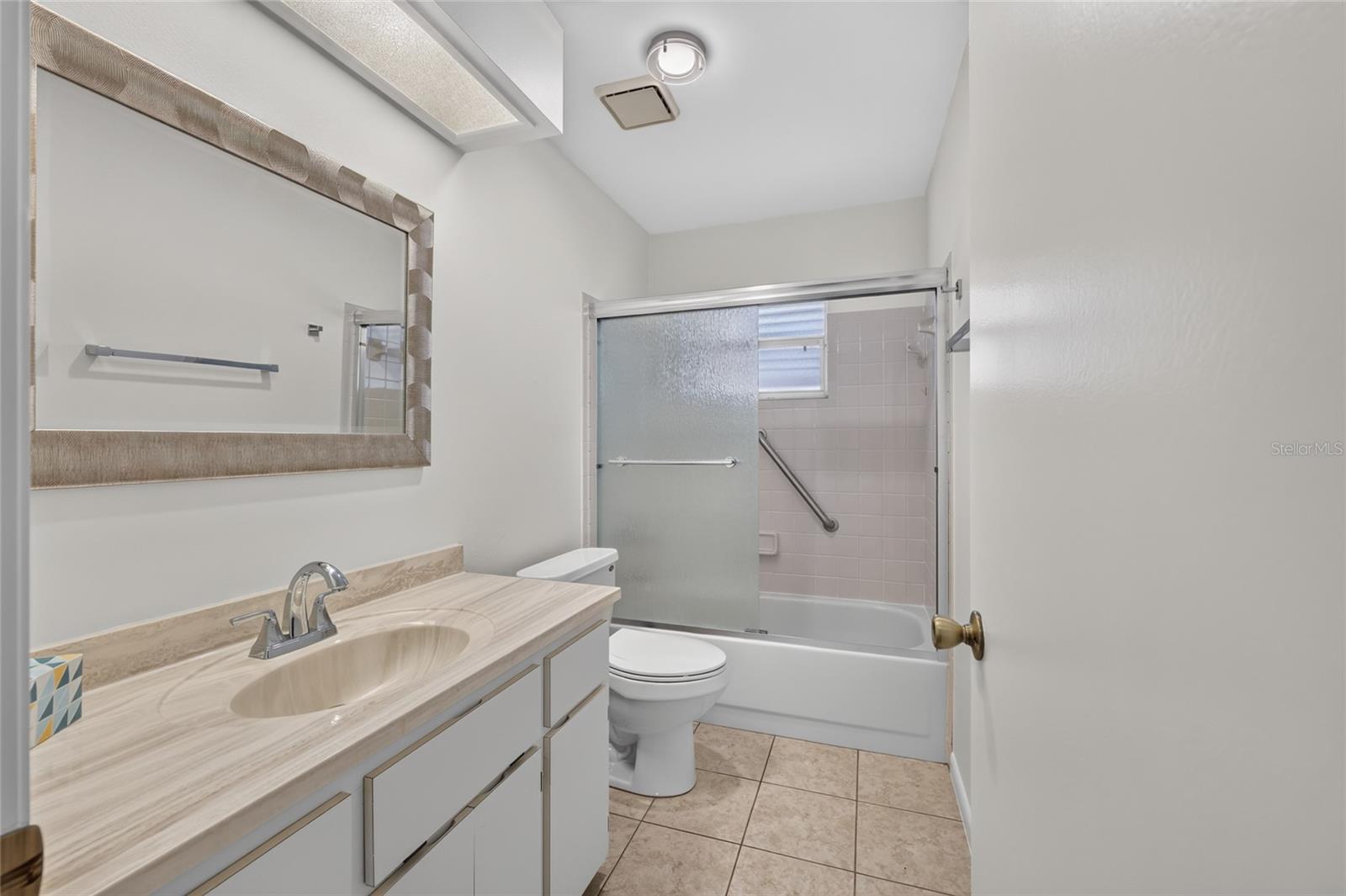 SCOTTISH HIGHLANDS CONDO PH B - Residential