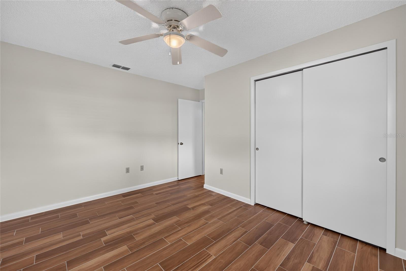 SCOTTISH HIGHLANDS CONDO PH B - Residential