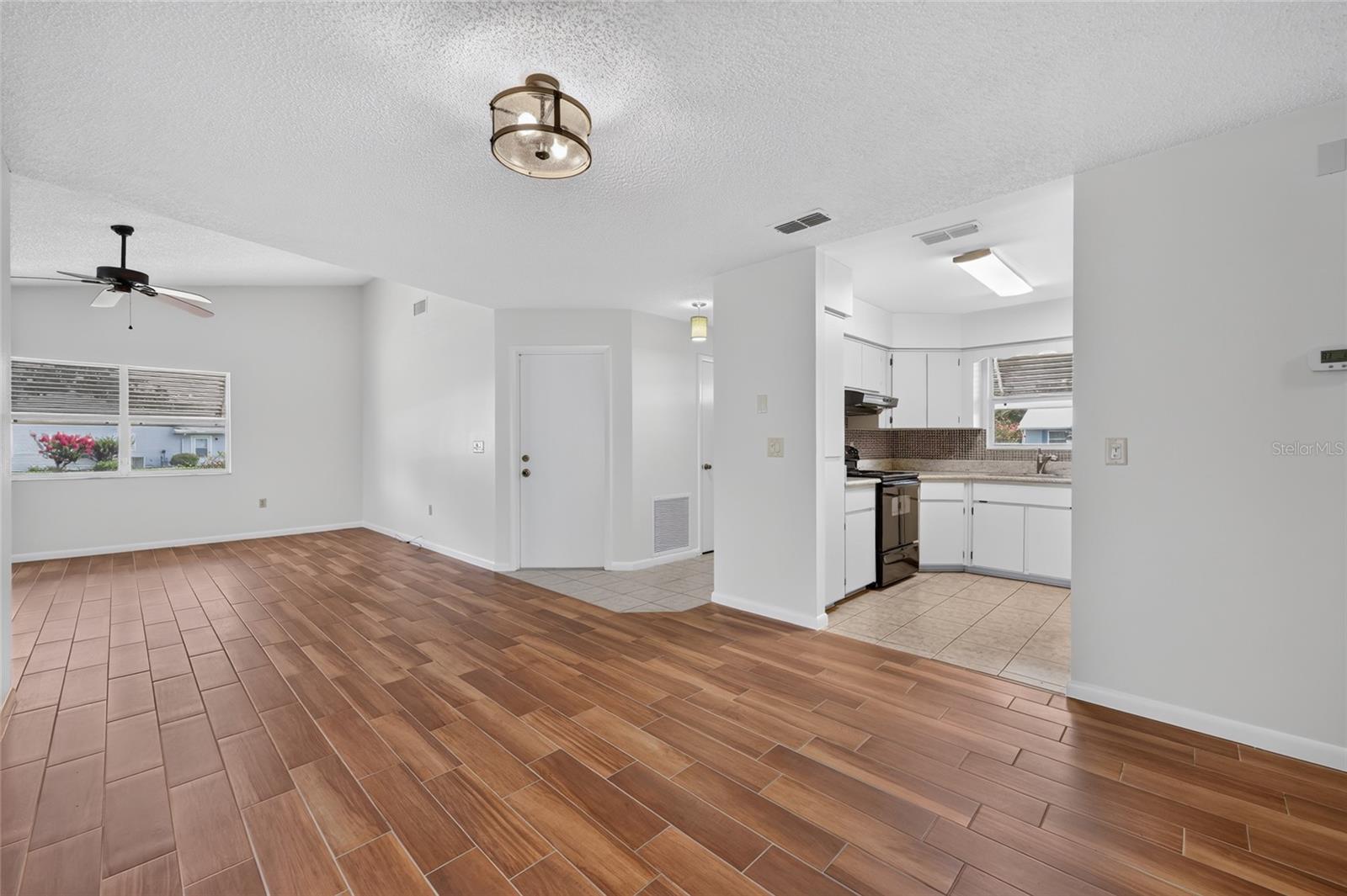 SCOTTISH HIGHLANDS CONDO PH B - Residential