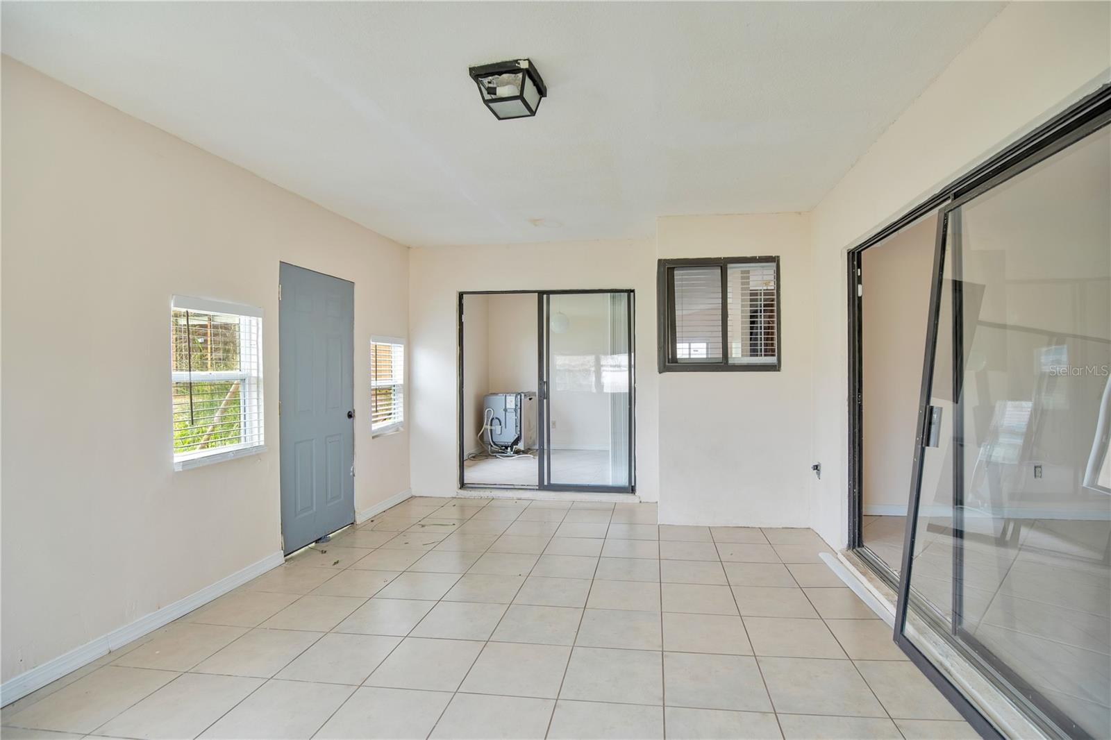 KENSINGTON SEC 04 - Residential