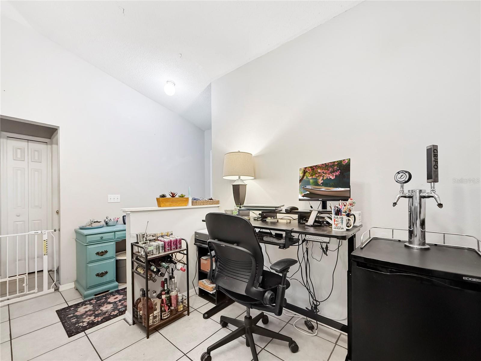 SOMERSET #D - Residential