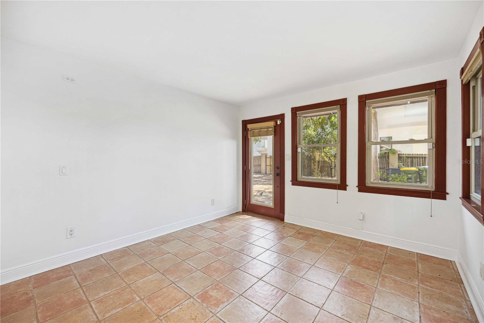 SCHINDLERS - Residential