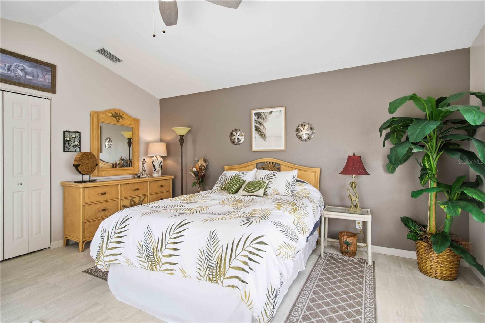 ROTONDA WEST WHITE MARSH - Residential