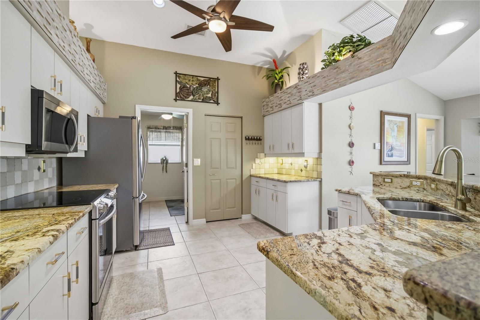 ROTONDA WEST WHITE MARSH - Residential
