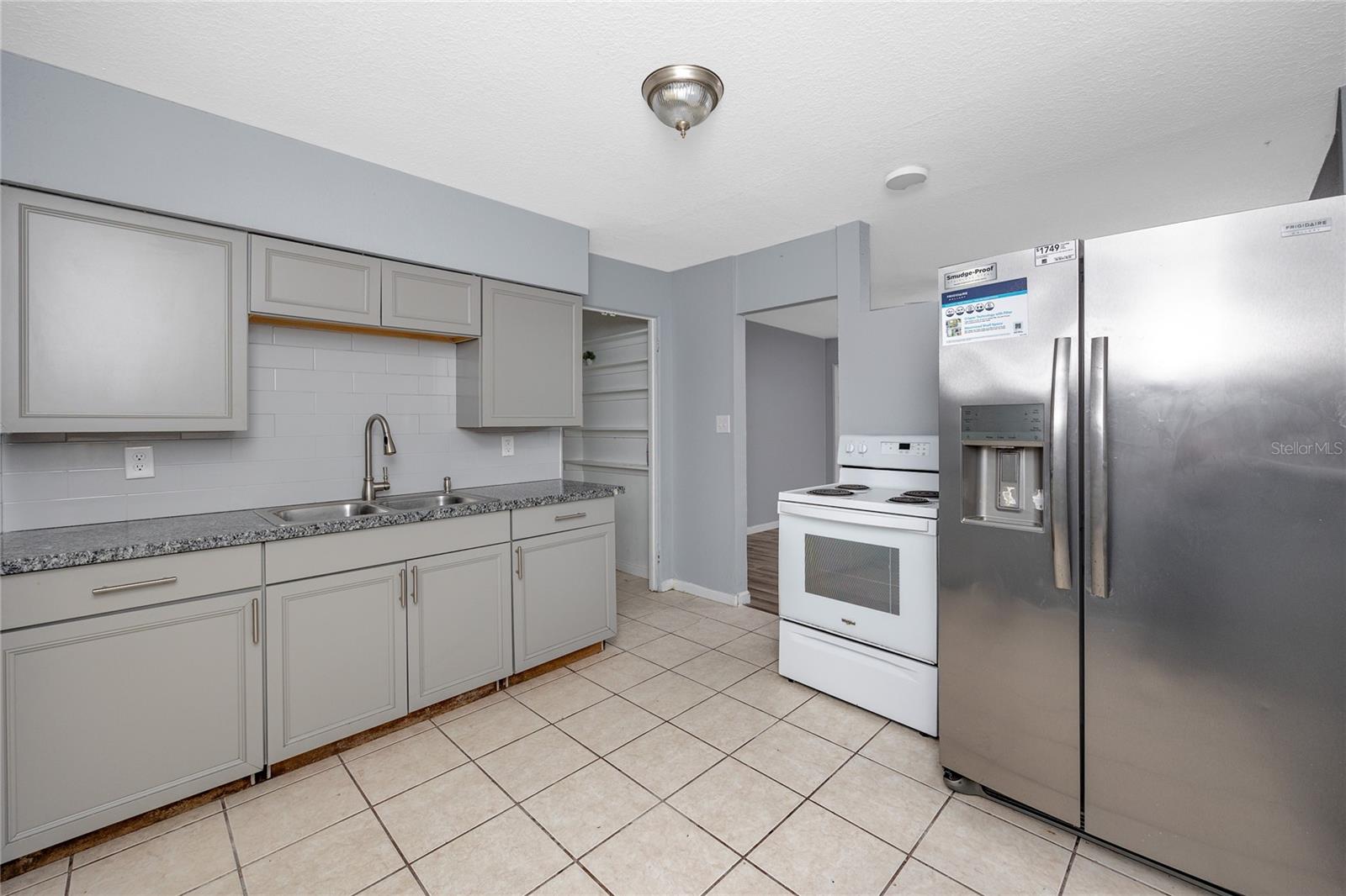 WERTZ GARDEN - Residential Income