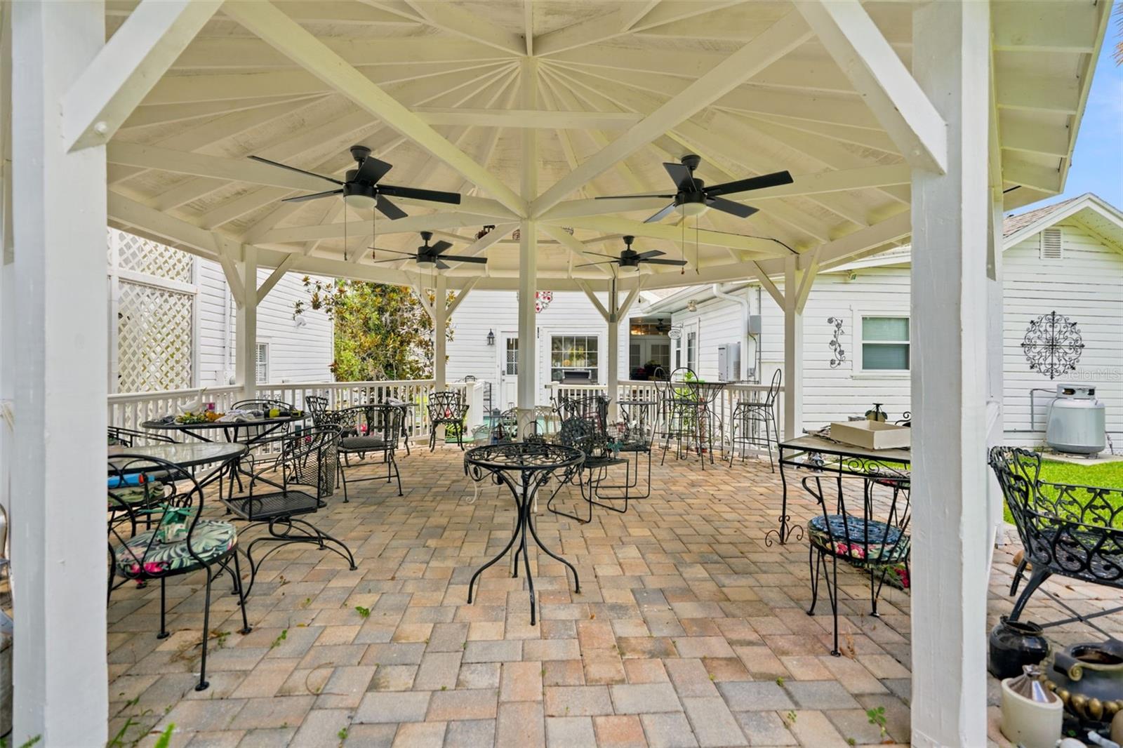 MICKLERS ADD TO BRKSVL - Residential