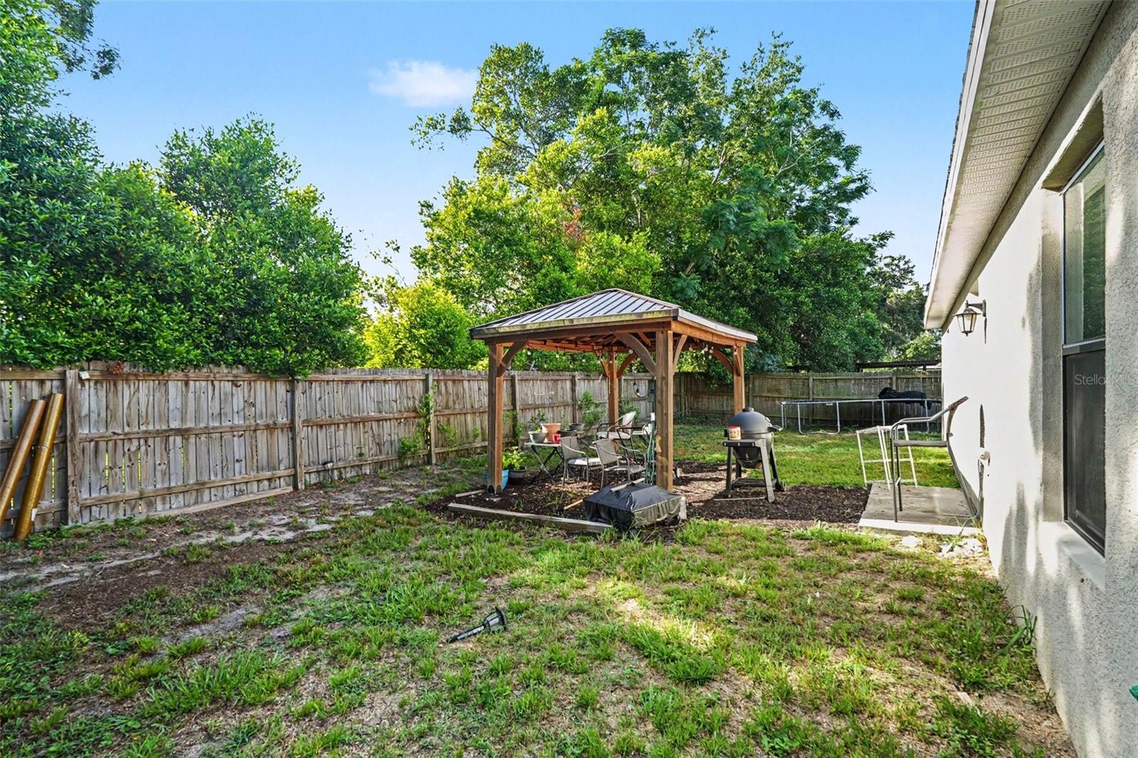 HILL N DALE UNIT 3 - Residential