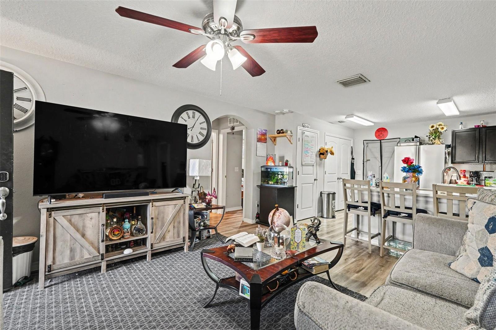HILL N DALE UNIT 3 - Residential