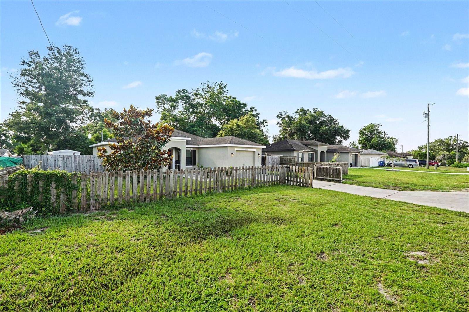 HILL N DALE UNIT 3 - Residential