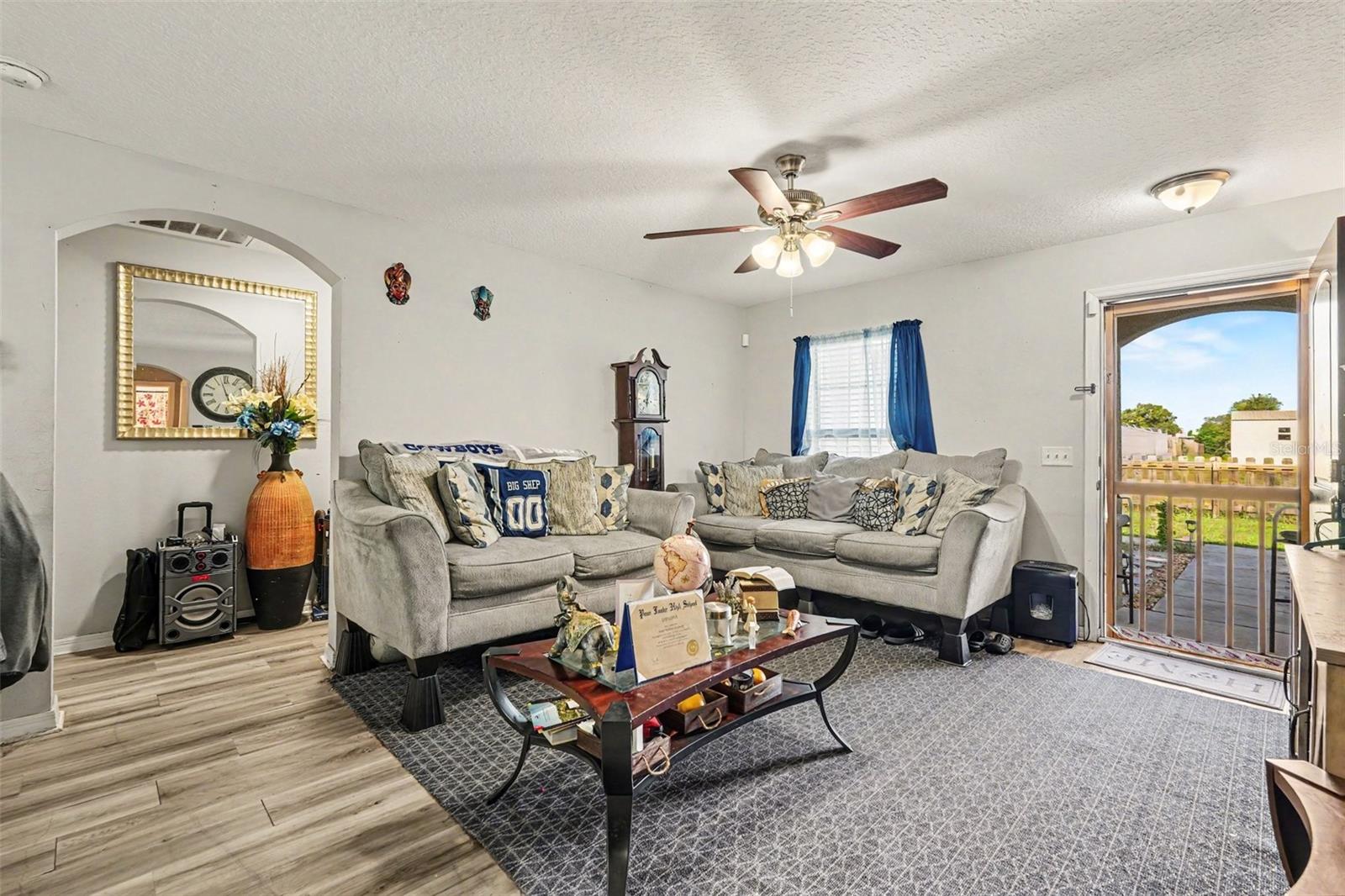 HILL N DALE UNIT 3 - Residential