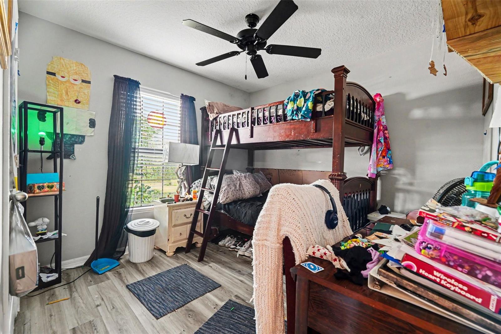 HILL N DALE UNIT 3 - Residential