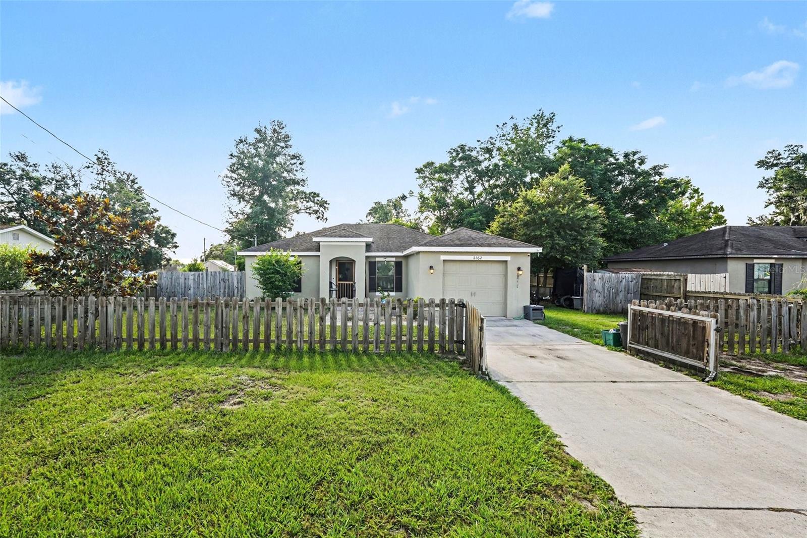 Welcome to this charming newer-construction home in the Hill ’N Dale community of Brooksville! Built in 2018, this well-maintained residence offers 3 bedrooms, 2 bathrooms, and approximately 1,122 square feet of comfortable living space. The open-concept floor plan features a bright living area, a functional kitchen with ample cabinetry, and a split-bedroom layout for added privacy. The primary suite includes a private bath, while the attached garage provides convenient parking and storage. Situated on a spacious lot with no HOA, this property offers room to enjoy outdoor living while remaining close to shopping, dining, schools, and major highways for an easy commute. Whether you're a first-time homebuyer, downsizing, or looking for an investment opportunity, this move-in-ready home is a must-see!