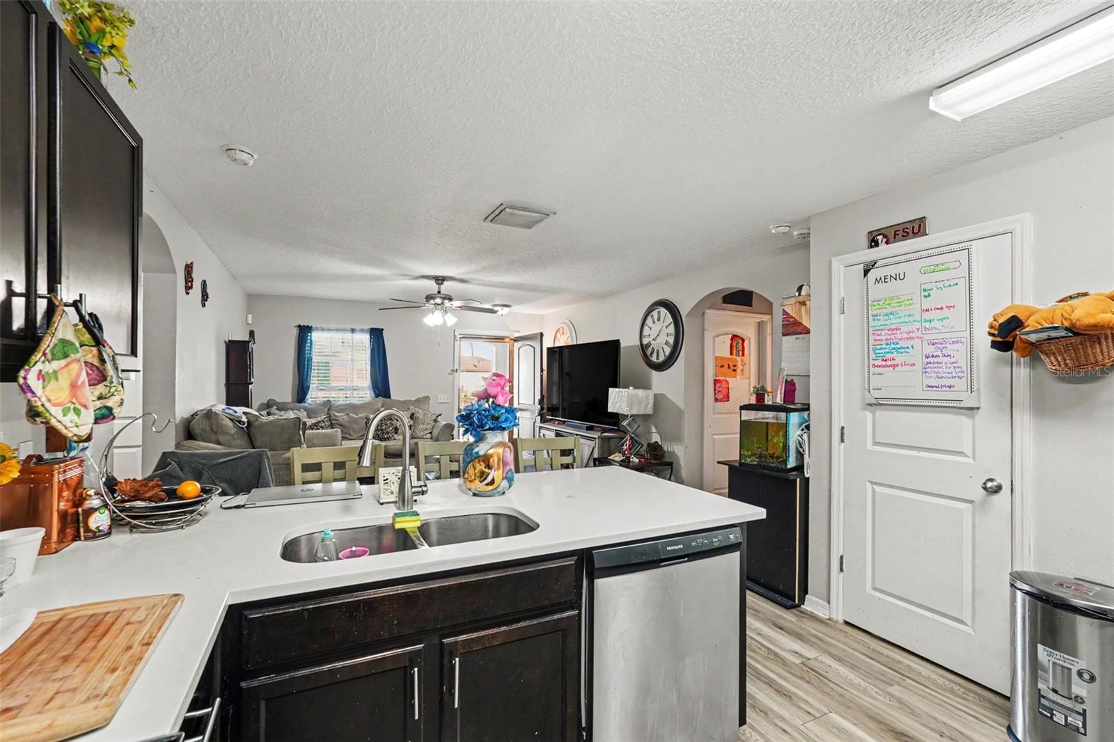 HILL N DALE UNIT 3 - Residential