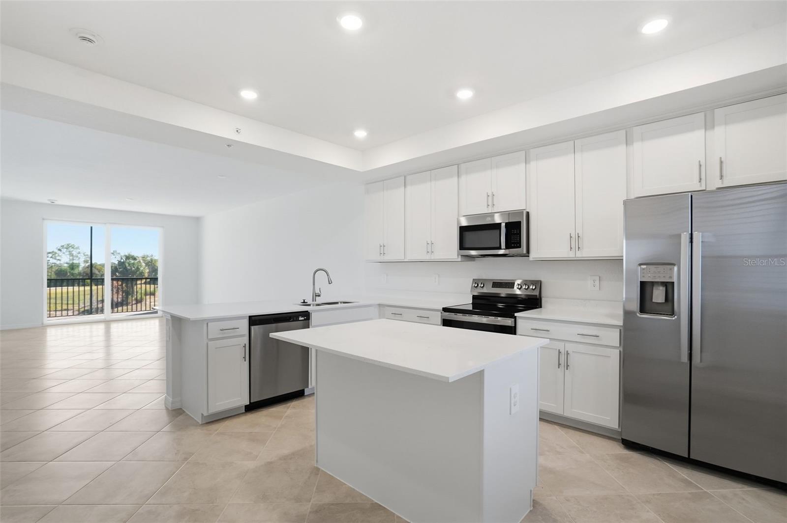 CALUSA COUNTRY CLUB - Residential