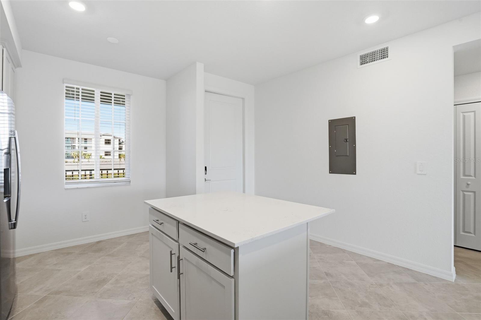 CALUSA COUNTRY CLUB - Residential