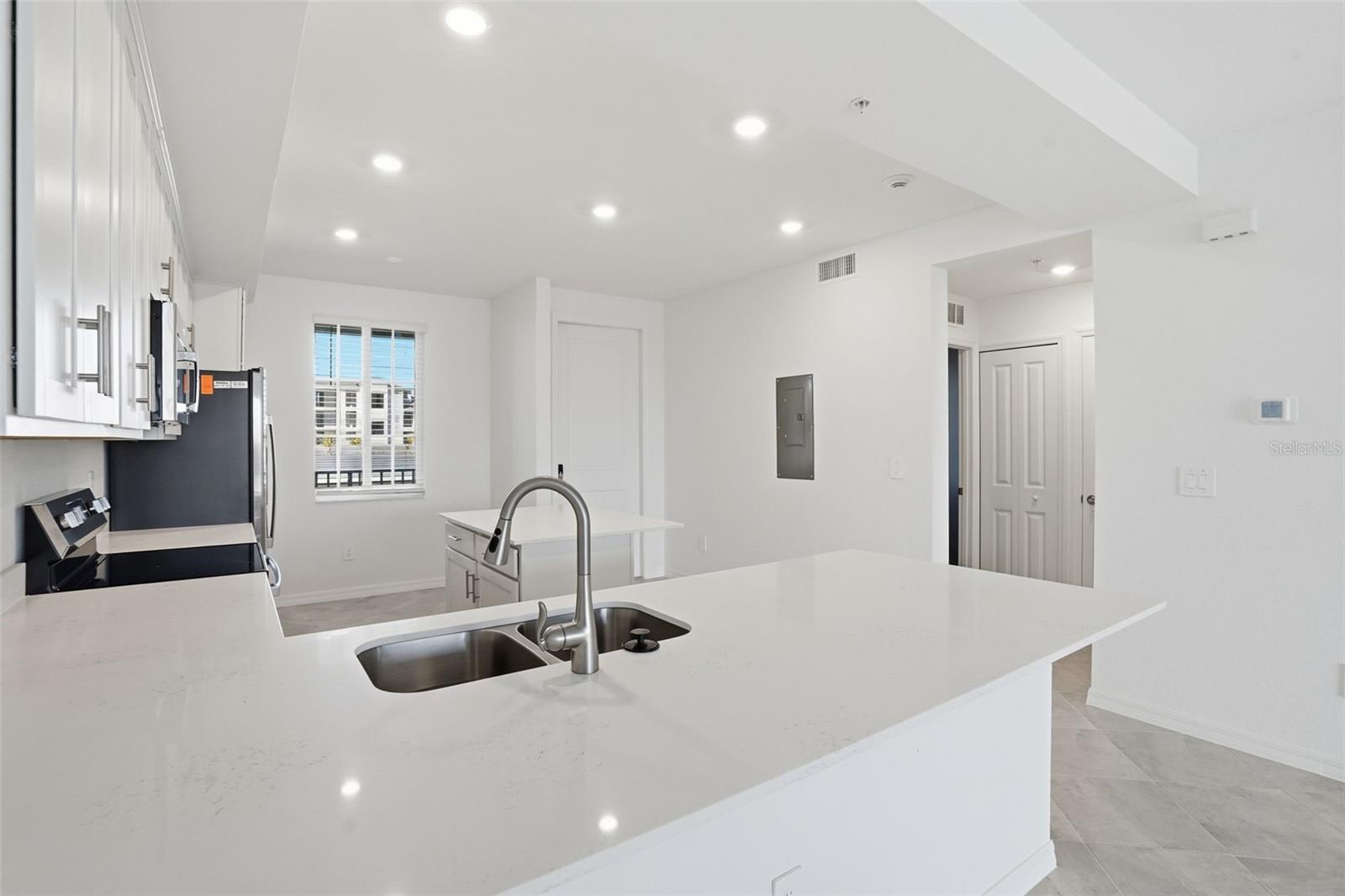 CALUSA COUNTRY CLUB - Residential