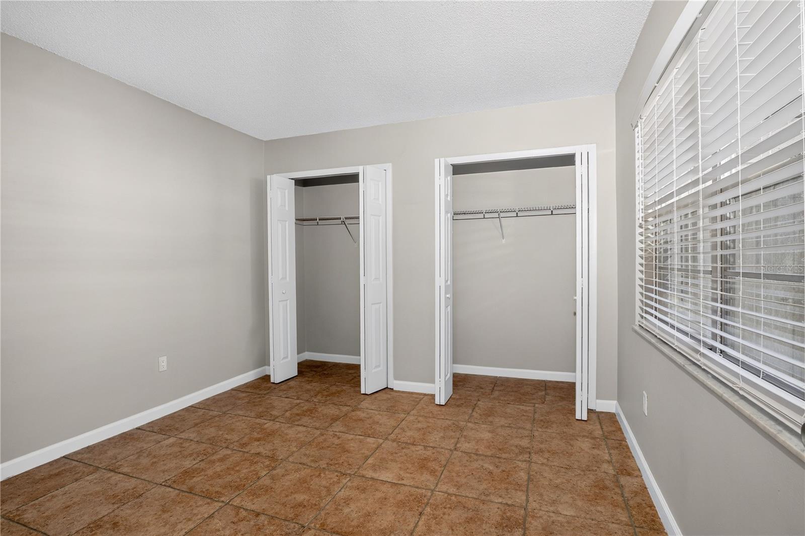 WINDTREE GARDENS CONDO PH 01 - Residential Lease