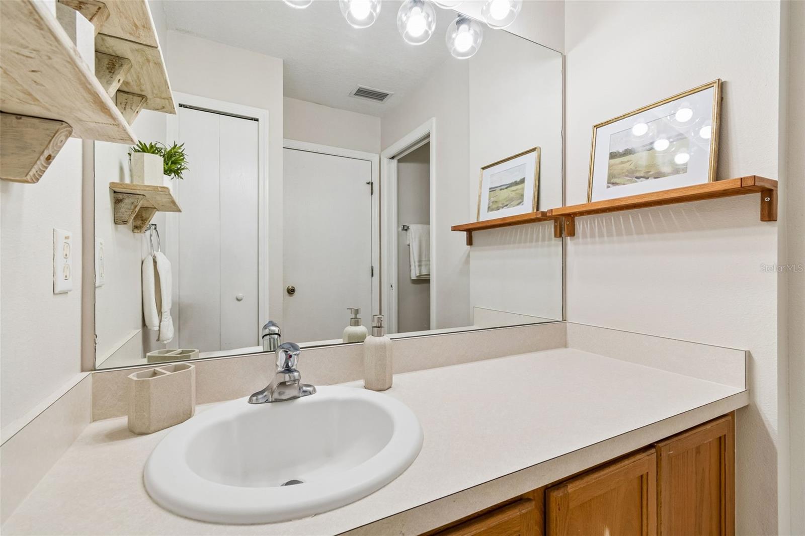 EDGEWATER AT LAKE BRANDON - Residential