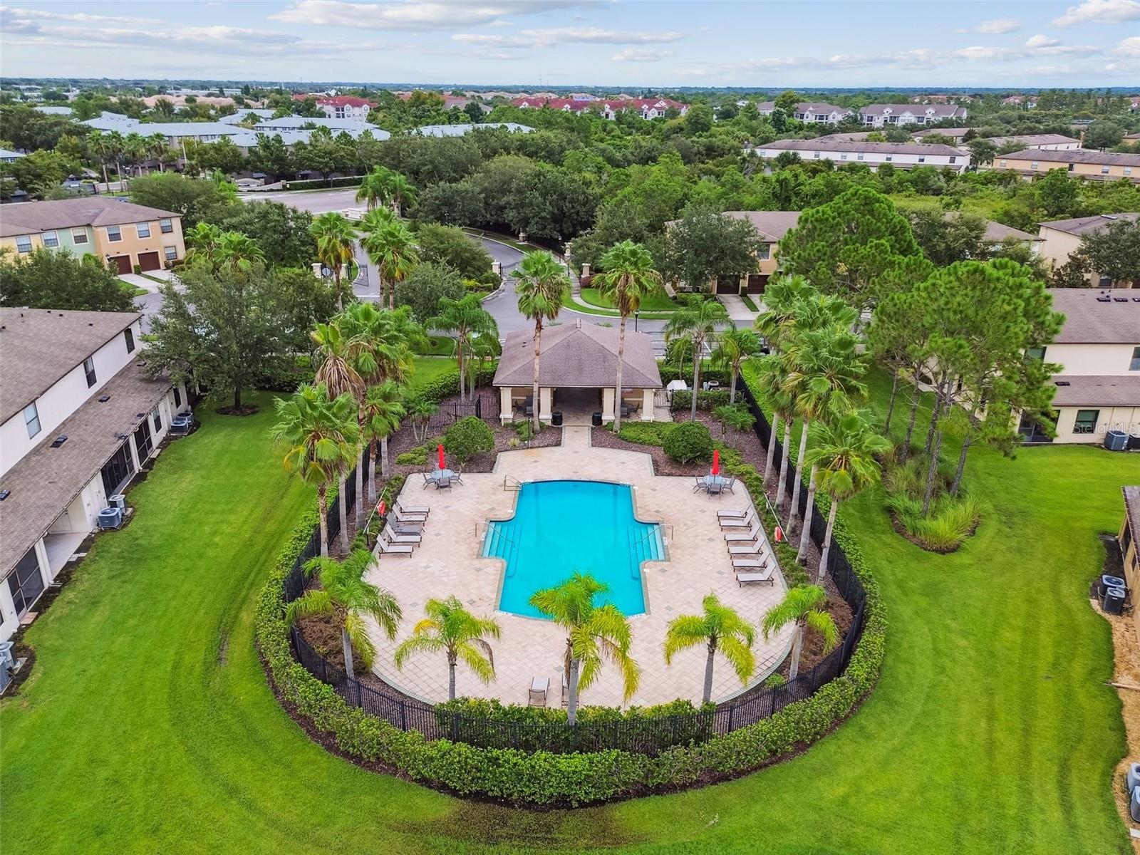 EDGEWATER AT LAKE BRANDON - Residential