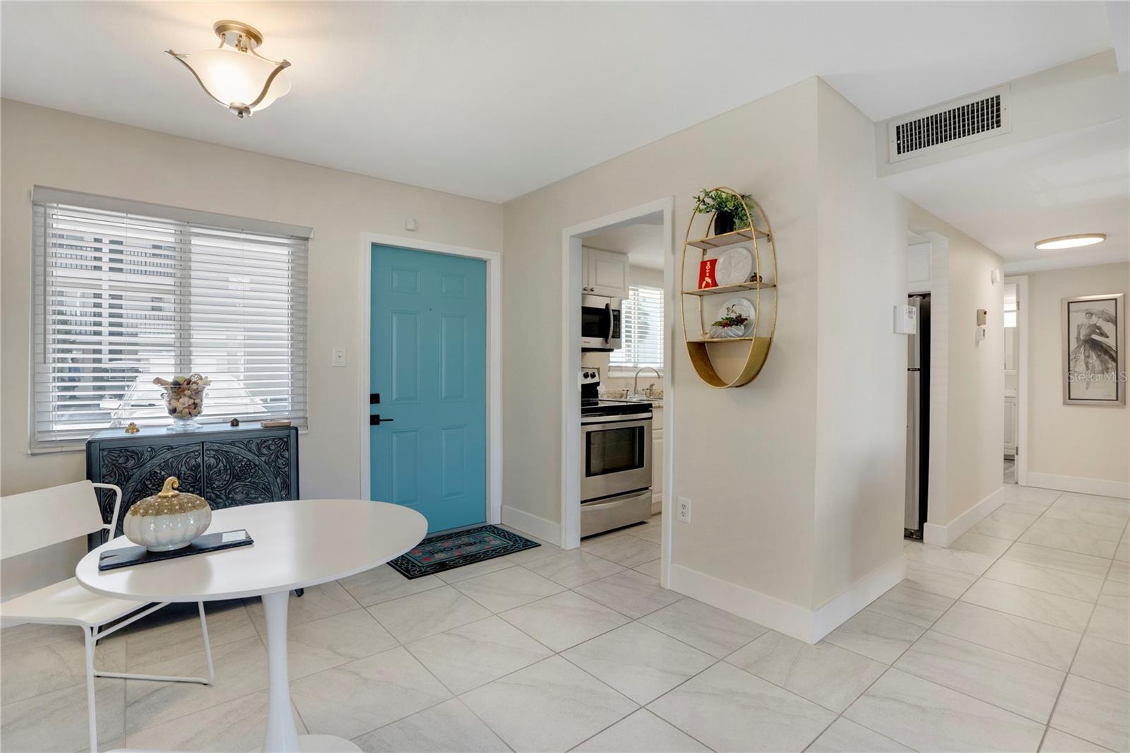 THE FOURTH BAYSHORE - Residential