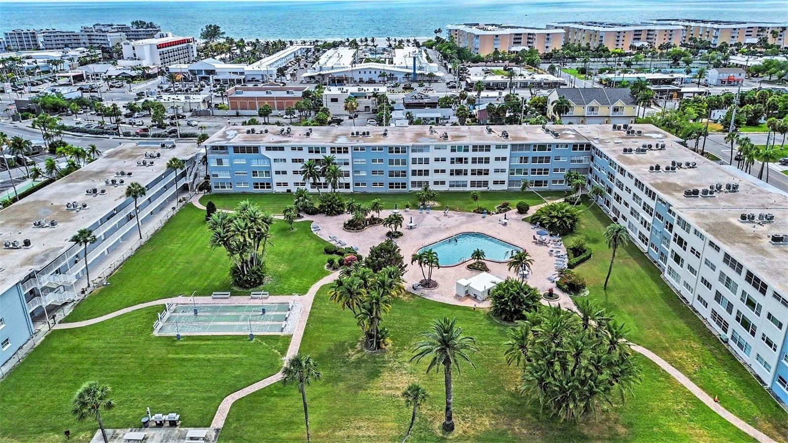 SYLVETTE CONDO - Residential