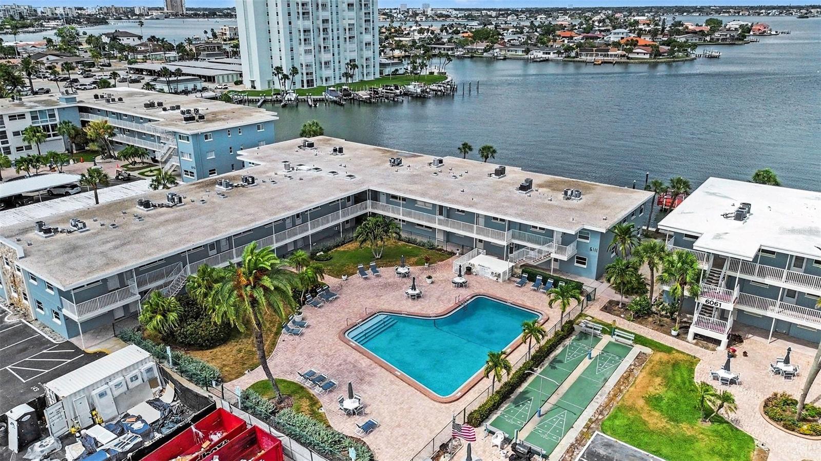SYLVETTE CONDO - Residential